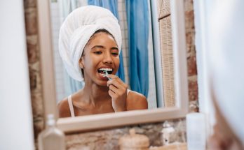 Professional Teeth Whitening Options to Use From Home