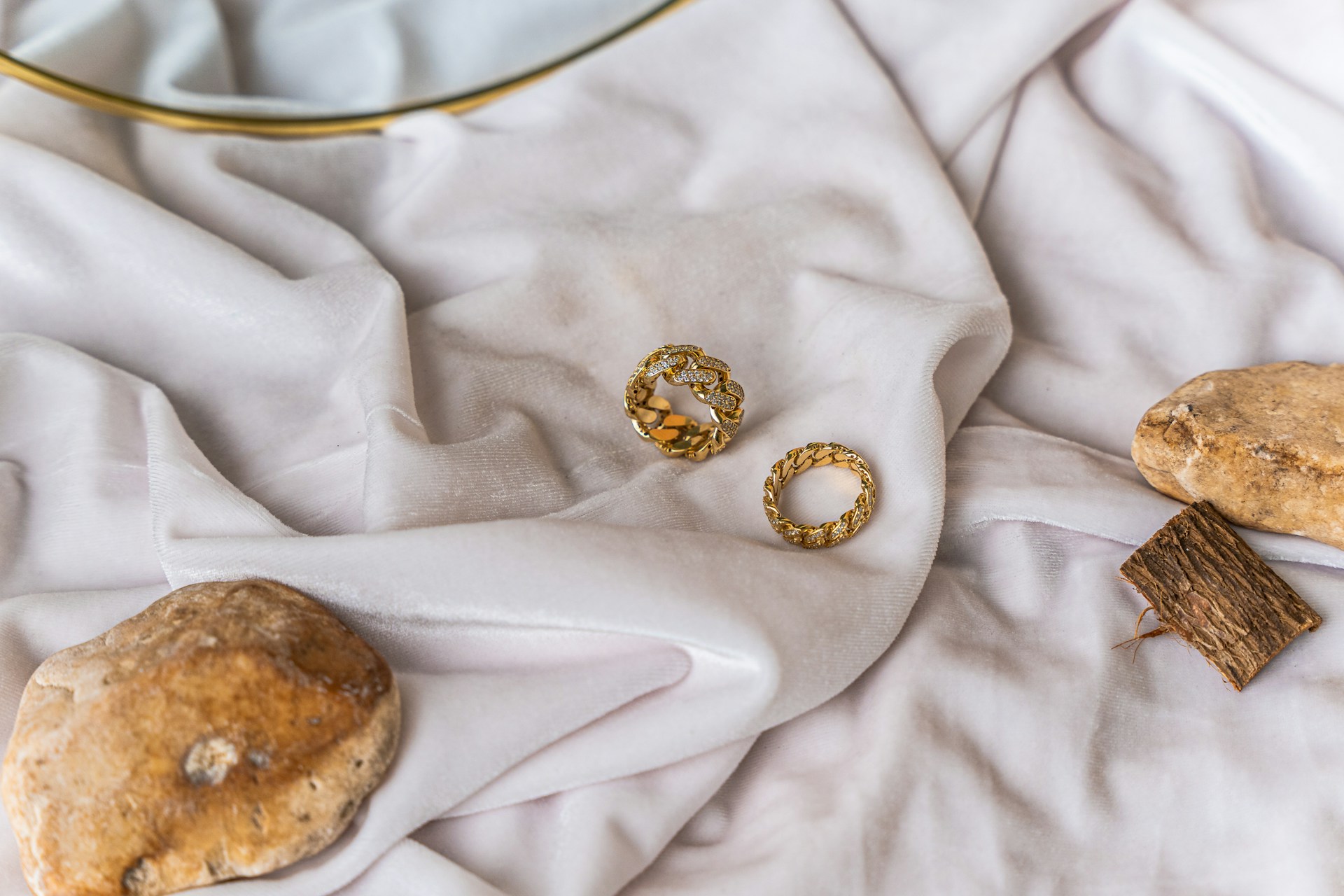 The Ultimate Guide to 14K Gold Diamond Huggie and Hoop Earrings: Elegance Meets Everyday Wear